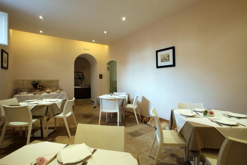 Foresteria Pellegrino Andria Extérieur photo